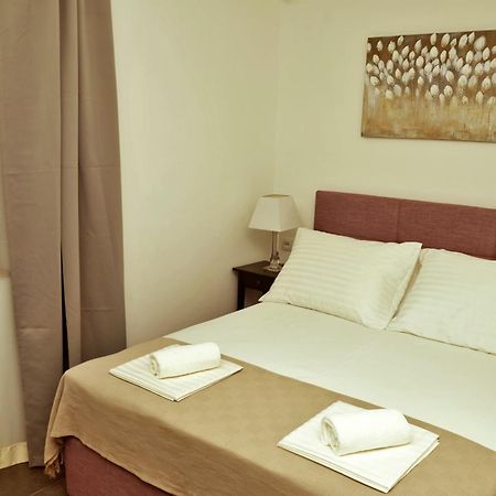 Lozna Residence Постира Екстериор снимка