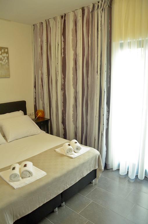 Lozna Residence Постира Екстериор снимка