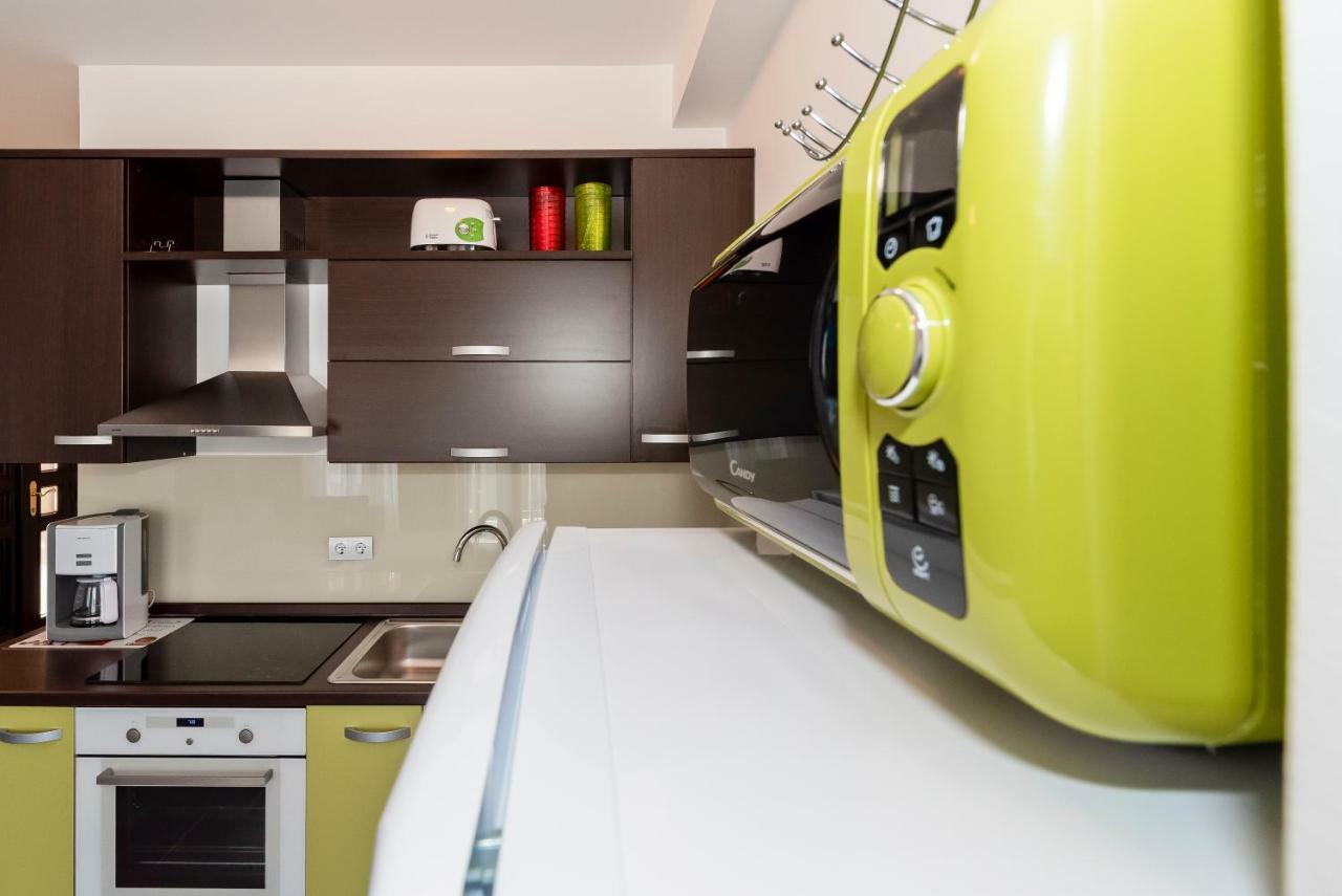 Lozna Residence Постира Екстериор снимка